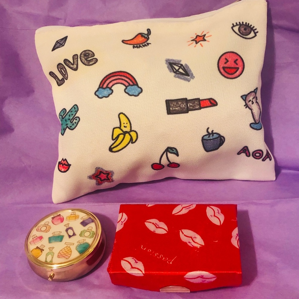 Make up bag with accessories